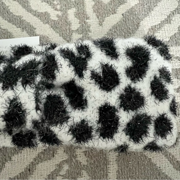 NWT Kate Spade Black Cream Leopard Polka Dot Fuzzy Knotted Cold Weather Headband - Picture 4 of 5